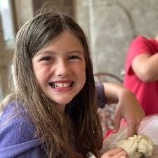 Leah Zeigler's Instagram, Twitter & Facebook