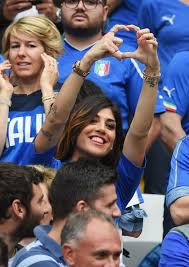 We r cpl love to meet singles or cpls & watching us getting fuck,i'm 35 8right & my wife 32 bi,w don't show our face. Pin On Squadra Azzurra