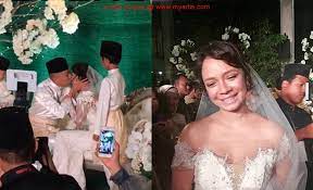 Model, pelakon dan pengacara pendidikan. Myartis Com Myartis My Artis Akad Nikah Cium Mulut Gaun Seksi Nora Danish Dikecam Dikritik