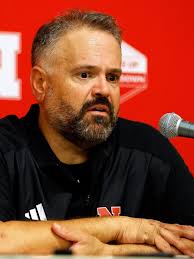 Bears hire former Panthers DC Phil Snow as defensive analyst