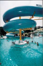 Die Rutsche In Der Therme Loipersdorf Puchasplus Thermenhof Thermenregion Rutsche Spass Thermalwasser Therme Erholung Spass