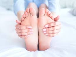 Mereka melambangkan siklus alami kehidupan. Mengulas Kaki Diabetes Komplikasi Yang Bisa Berujung Amputasi Hello Sehat