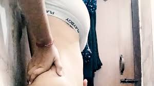 Gandi wali hindi audio Bhabhi ko maje deker choda