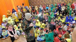 Dinas pendidikan kota surabaya di provinsi jawa timur mempersiapkan penyelenggaraan pembelajaran tatap muka dengan menerapkan protokol kesehatan di sekolah meski belum ada keputusan mengenai kapan kegiatan belajar mengajar bisa kembali dilakukan di sekolah. Selain Sd Smp Paud Dan Tk Di Surabaya Juga Diliburkan Bagian 1