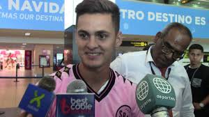 Claudio villagra & helena hernindez. El Futbolista Claudio Villagra Brindara Una Charla En Despenaderos