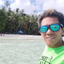 Gloomy friday mga kasimanwa! Our historya today: Sang di pa uso ang  Robinsons kag SM City..diri kita ga shopping..ginalakat ta lang ni halin sa  Lopues San Sebastian. Ang pamangkot, nadumduman mo pa