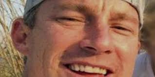 Missing boater's mother remains optimistic as search continues