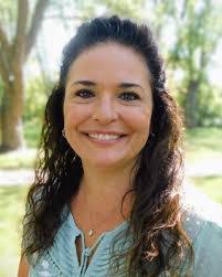 Amanda Bacher's Instagram, Twitter & Facebook