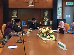 Jabatan kehakiman syariah malaysia (jksm) hari ini telah menganjurkan majlis. Jabatan Bantuan Guaman On Twitter Kunjungan Hormat Timbalan Ketua Pengarah Syariah Jbg Ke Jabatan Kehakiman Syariah Negeri Sembilan Pada 29 Ogos 2018 Guaman Jabatanbantuanguaman Bantuan Bantuanguaman Https T Co Cdhok4l4v1