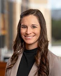 Kellie Winter's Instagram, Twitter & Facebook