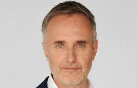 Robin Vince's Instagram, Twitter & Facebook