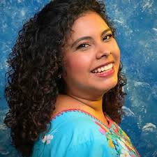 Sorpresa de Ricardo Arjona a la señora Ivette, Regalandole un Ticket  especial para poder asistir a cualquier Concierto que tenga el cantautor  guatemalteco. Está sorpresa fue dada a Ivette por haber asistido