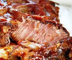 Évitez de retirer le couvercle de la mijoteuse pour vérifier la cuisson de la dinde trop souvent. Roti De Palette A La Mijoteuse Plus Beef Recipes Diy Food Recipes Pork Recipes