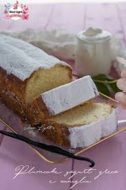 Chissà quante volte vi sarà capitato di voler ecco pronto il vostro sofficissimo plumcake. Plumcake Allo Yogurt Greco E Vaniglia Che Si Scioglie In Bocca Ricette Dolci Plumcake Dolci Yogurt Greco
