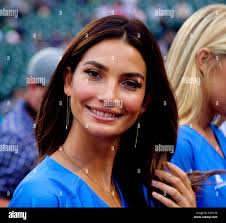 Lily aldridge sports illustrated hi-res stock photography and images