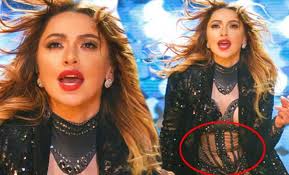 Festivalde çektirdiği pozlarla ve verdiği kilolarla adından söz ettiren hadise, takipçileriyle her anını paylaştı. Hadise Den Kilo Olayina Cok Sert Cevap