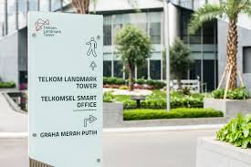 Jakarta selatan 12710 +62 21 5240811. Lius Yansen Telkom Landmark Tower