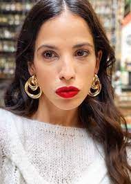 María candelaria molfese (born 3 january 1991 in buenos aires, argentina) is an argentine actress, singer, presentator , and television hostess who gained global fame for her role in the disney channel latin america television series violetta. Candelaria Molfese Grosse Gewicht Alter Korperstatistik