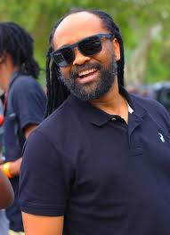 NKULEE DUBE et TK DUBE sont les enfants du grand artiste feu Lucky DUBE.  🎶🎧✨️💥️🎸 #BOOMchallenge #musician #challenge #music #love  #photochallenge #legend #performance #hiphop Jamaican Music @super fans  #reagge