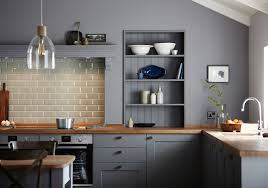 The simple slab design is also easy to wipe clean, making it a sound choice for busy homes. Fairford Slate Grey Shaker Style Kitchen Country Kitchen Other By Howdens Houzz Uk