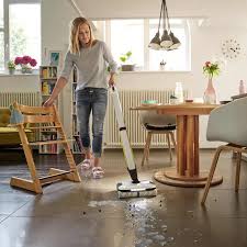 The kaercher fp 303 is a complete solution for the professional cleaning and care of hard floors: Hartbodenreiniger Saugen Und Wischen 2 In 1 Karcher
