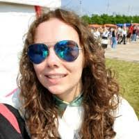 Zoe Magee's Instagram, Twitter & Facebook