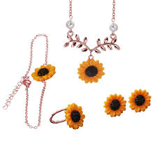 Memanen bunga pada siang hari dapat menyebabkan bunga justru menjadi layu. Gaya Fashion Trendi Bunga Matahari Perhiasan Daun Empat Potong Kalung Gelang Perhiasan Sederhana Aksesoris Perempuan Mujer Colar L0214 Rantai Kalung Aliexpress