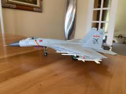 The j15 jet fighter is a modern air combat vr game, you will use the vr head mounted display to immerse yourself in the j15 fighter, carrying out training missions and combat missions on the liaoning aircraft carrier. Hobby Master J15 Da C