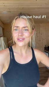 What spoils will she find this week?! But for real, the list is endless  #diy #upstateny #haul #househaul #secondhand