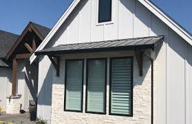 Cozy, functional, and trendy — what more could you want in a home? Decorado Stone On Twitter Our Custom Cut Cottonwood White Cream Real Thin Stone Veneers Reveal A Great Take On The Modern Farmhouse Come See This Beauty Ccparadeofhomes Athkxl Joevfox12 Heatherdeford