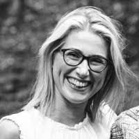 Hannah Costin's Instagram, Twitter & Facebook