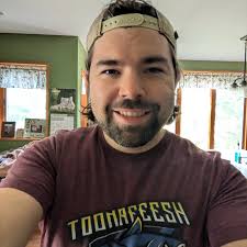 Ethan Reynolds (@theproducefarmer) • Instagram photos and videos