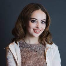 Laura Arocho's Instagram, Twitter & Facebook