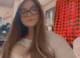 Looking for people to play with im 26 and have a sense of humor I play Zb  and build (I can't build to save my life but have gotten a few victory