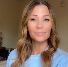 What are some recommended boat tours and activities for a family with  children