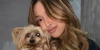 Sang Ibu Jadi Bahan Julid Netizen Karena Akui Punya Pria Simpanan, Seperti  Ini 8 Potret Michelle Ashley Putri Pinkan Mambo