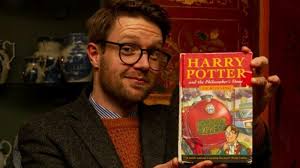 O andan sonra harry'nin dünyası tamamen değişecektir. Harry Potter Ve Felsefe Tasi Nin Copte Bulunan Ilk Baskisi 274 Bin Liraya Satildi