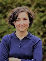 She is 163 cm tall and weighs 50 kg. Dr Rita Vallentin Kulturwissenschaftliche Fakultat Europa Universitat Viadrina Euv