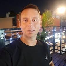 Daniel Heisler's Instagram, Twitter & Facebook