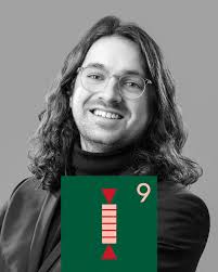 NEUNTES TÜRCHEN UNSERES ADVENTSKALENDERS 🇩🇪 Heute öffnet sich ein  Adventstürchen im festlichen Erzgebirgsschimmer: Unter dem Titel GOLDENE  STIMMEN