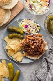 This Crock Pot Pulled Pork Recipe Is So Easy And So Flavorful It Starts With A Garlic He Crock Pot Pulled Pork Recipe Pulled Pork Recipes Crockpot Pulled Pork