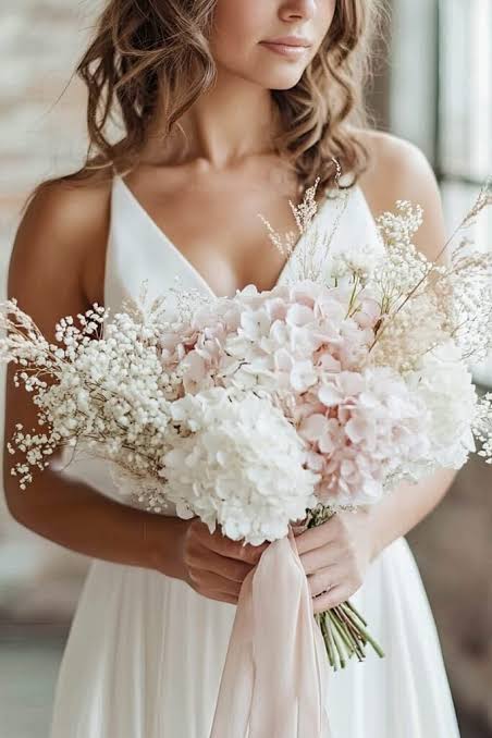 120+ Dreamy Baby's Breath Wedding Bouquet Designs 💕 - Petal Republic