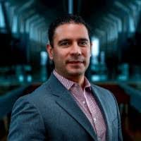 Angelo Schunke's Instagram, Twitter & Facebook