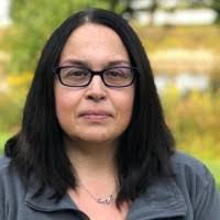 Teri Schott's Instagram, Twitter & Facebook