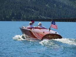 See more ideas about classic boats, boat, wood boats. Barrelback 19 Foot Classic Mahogany Runabout Boat Design You Can Build