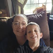 🤣 Host Leah Remini didn't know this one, can you guess it? Here's your  clue: backyard bean bag game People Puzzler, All New Weeknights 6p