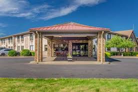 We list the best comfort inns columbus venues so you can review the columbus comfort inns hotel list below to find the perfect place. Comfort Inn Suites West Springfield Comfort Inns West Springfield Six Flags New England Springfield Massachusetts