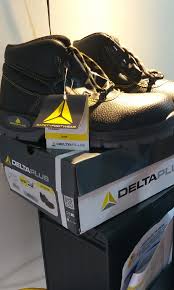 Product images are for illustrative purposes only and may differ from the actual product. Safety Shoes Delta Plus Men S Fashion Footwear Boots On Carousell