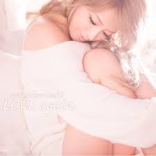 Ayumi Hamasaki- fashionably bare