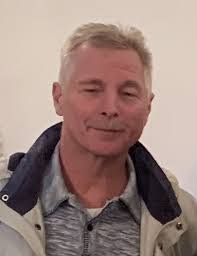 Earnest Ray's Instagram, Twitter & Facebook